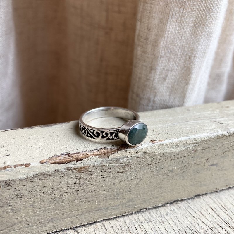 ornate sterling silver aventurine ring 1.jpeg