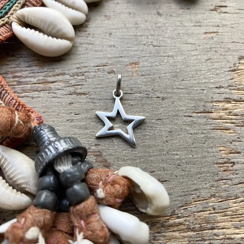 funky vintage sterling silver star pendant 2.jpeg