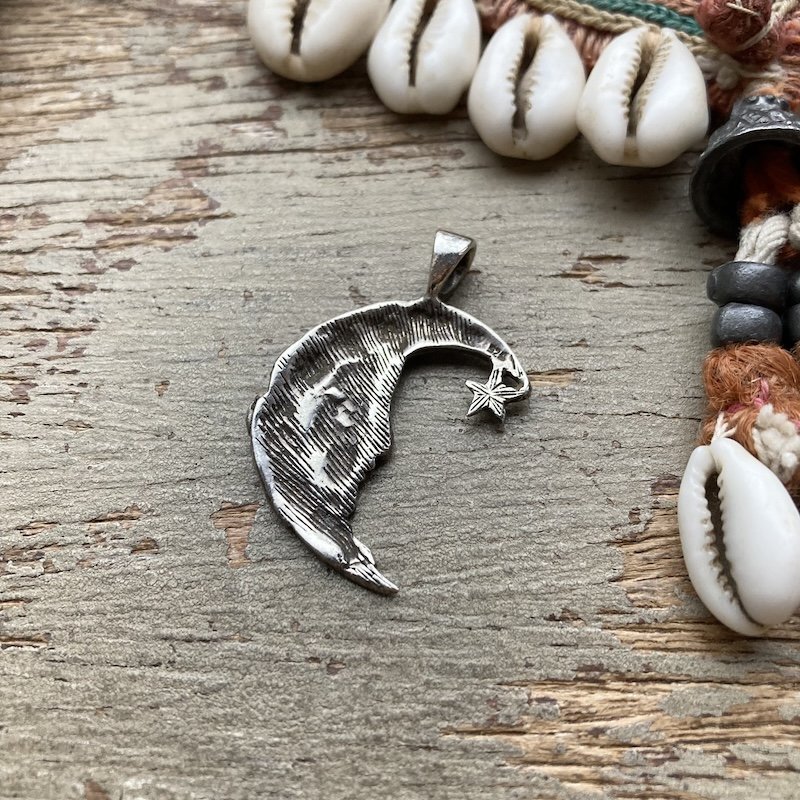 vintage sterling silver floral moon pendant 2.jpeg