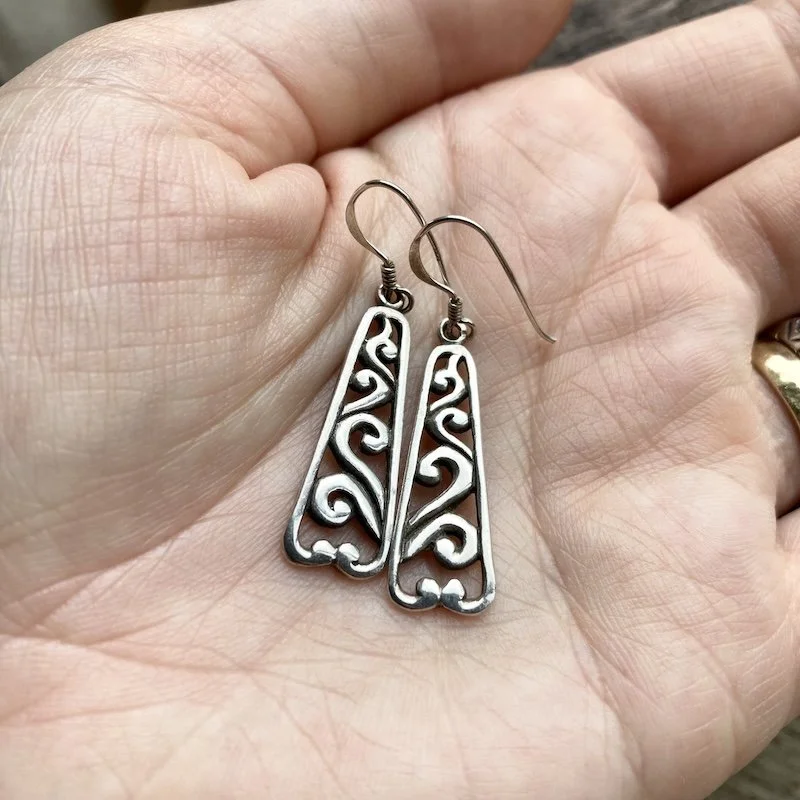 ornate openwork sterling silver dangly earrings 4.jpeg