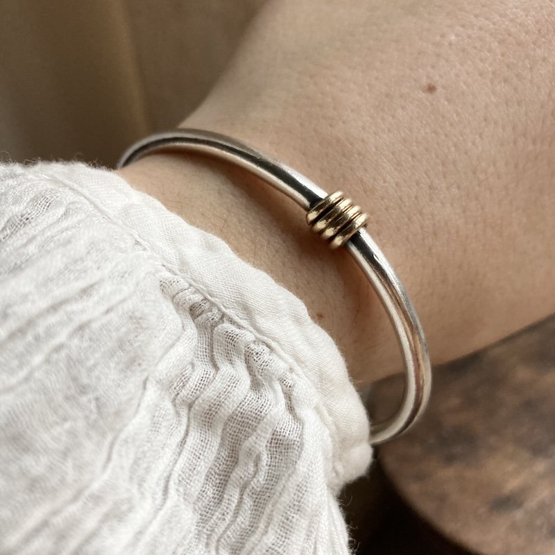 minimalist sterling silver bangle with gold-plated detail 7.jpeg