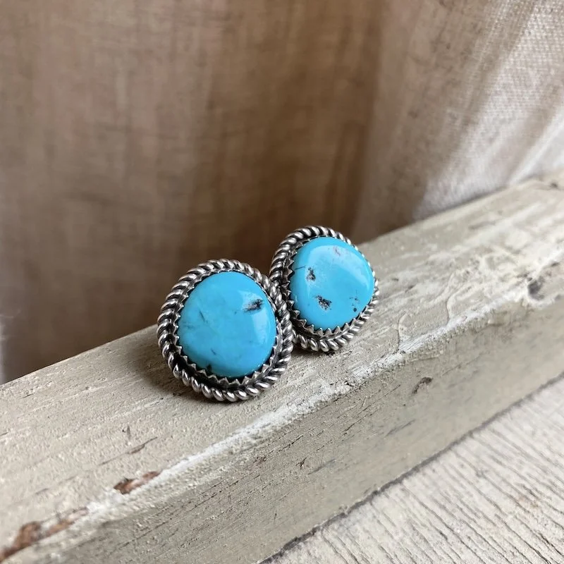 vintage navajo sterling silver turquoise earrings 4.jpeg