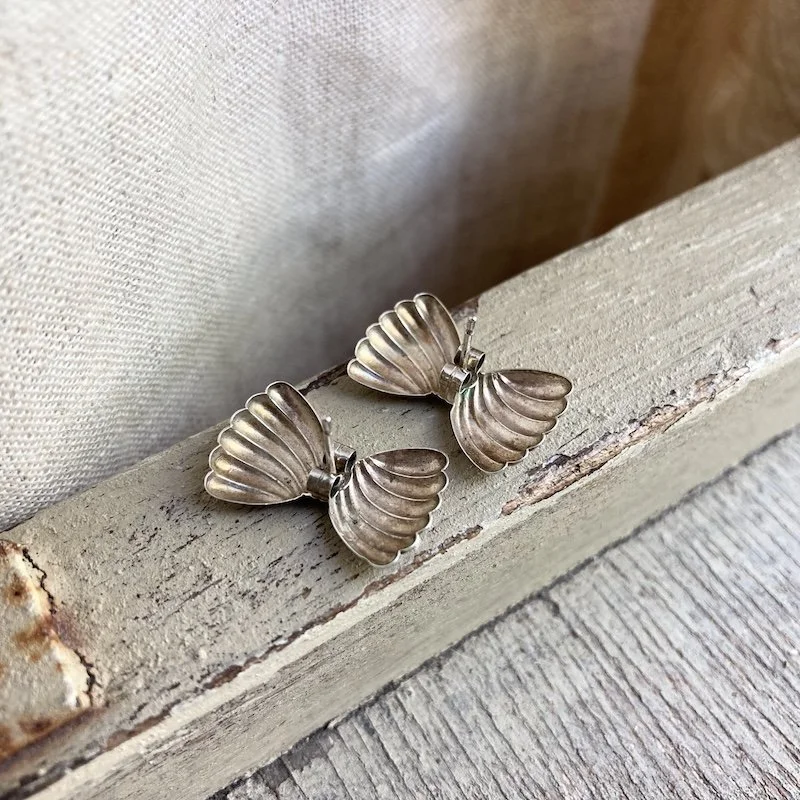 vintage sterling silver bow earrings 2.jpeg
