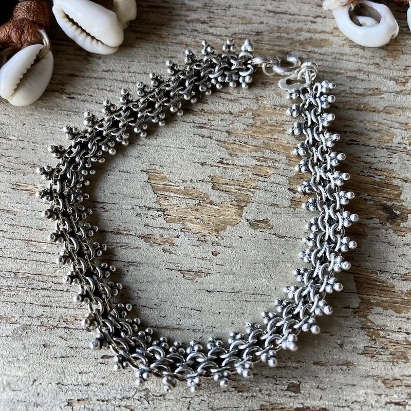 Indian ornate sterling silver bracelet 4.jpeg