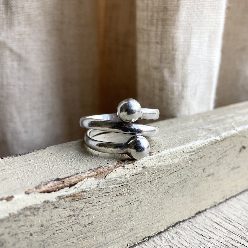 vintage simple sterling silver wraparound ring 1.jpeg