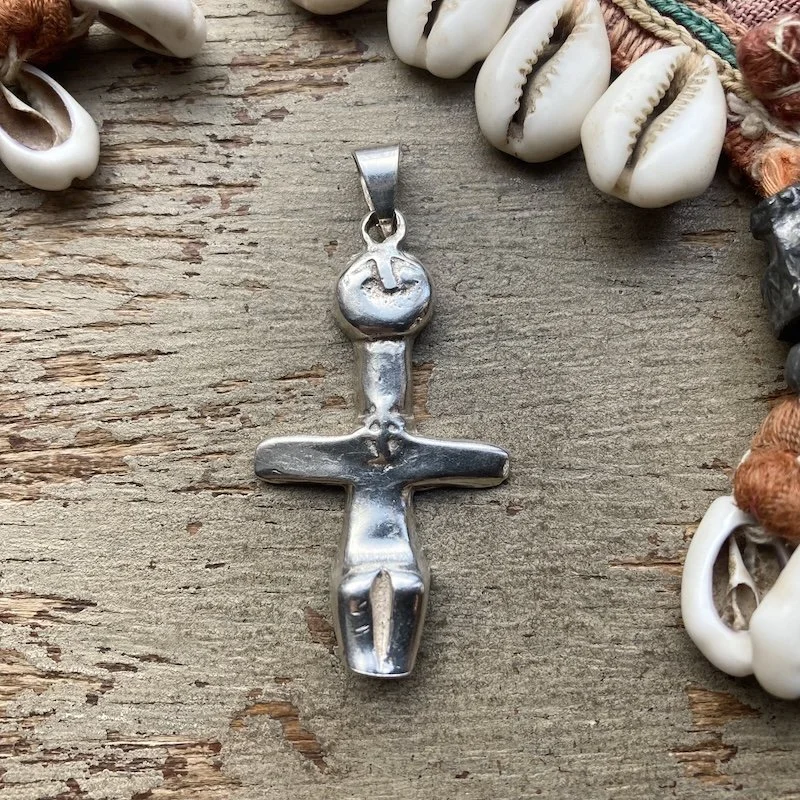 Wonderful Vintage Solid Silver Fertility Goddess Pendant 4.jpeg