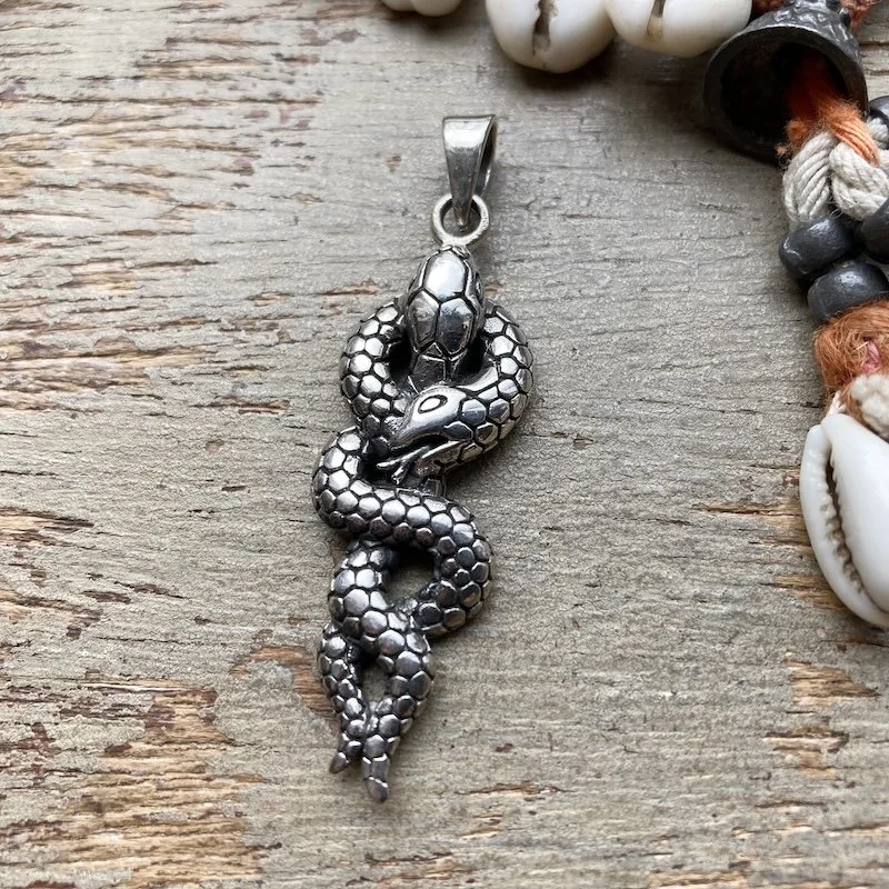 Fab Vintage Sterling Silver Entwined Snake Pendant