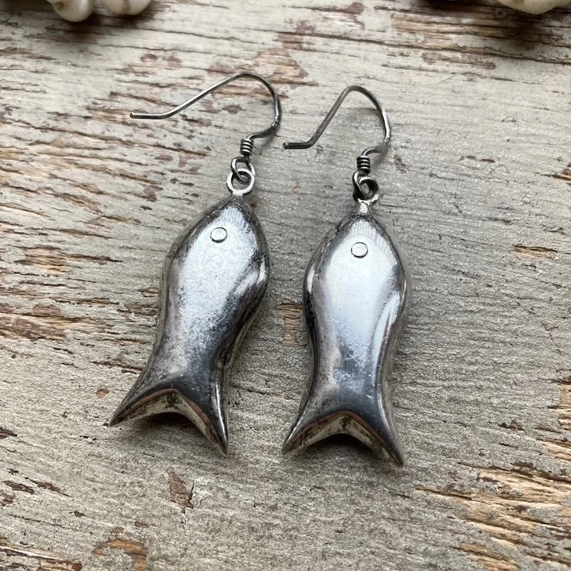vintage sterling silver fish earrings 2.jpeg