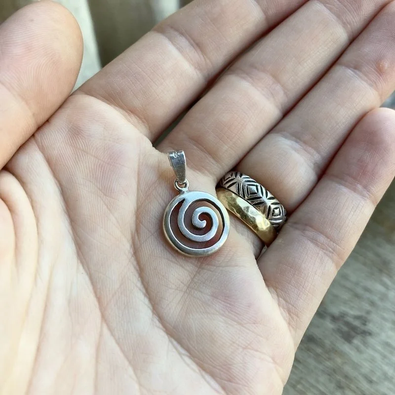 little sterling silver spiral pendant 3.jpeg