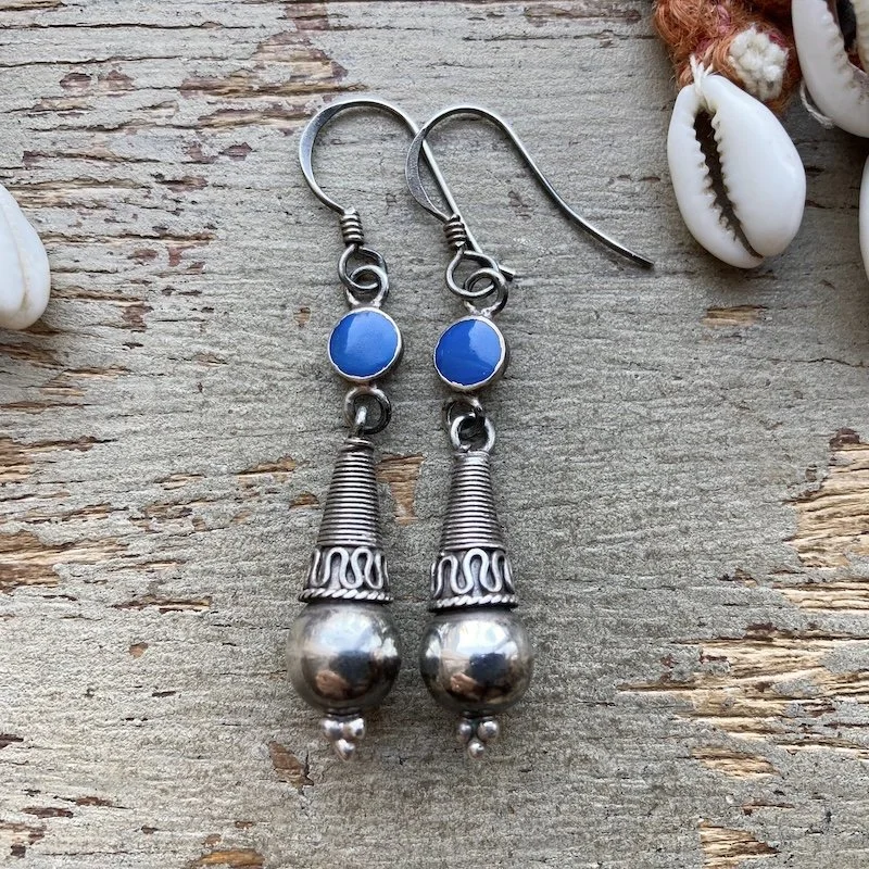 Vintage sterling silver Balinese dangly earrings 1.jpeg