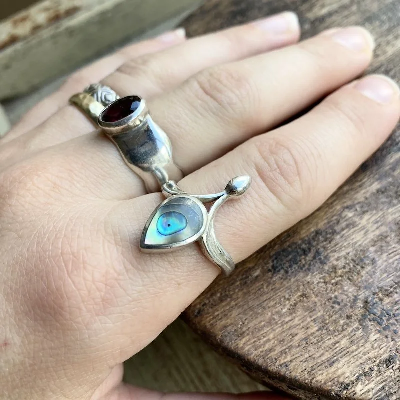 vintage sterling silver and abalone shell ring 5.jpeg