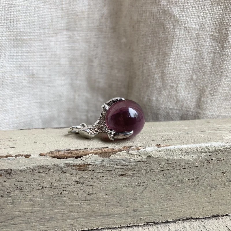 vintage sterling silver claw and orb pendant 2.jpeg
