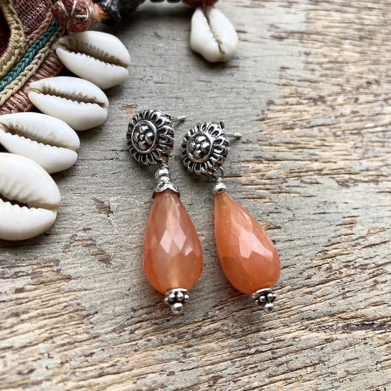 Indian sterling silver and carnelian droplet earrings 1.jpeg