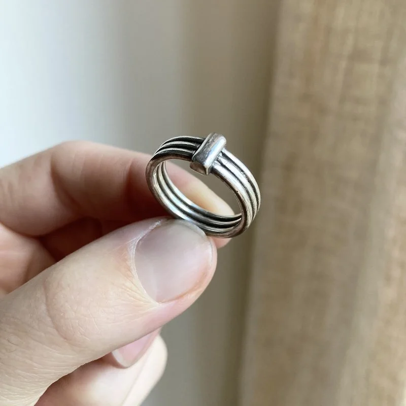 simple vintage sterling silver ring 4.jpeg