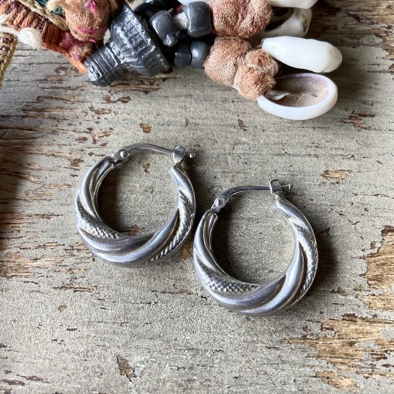 vintage sterling silver textured hoops 1.jpeg