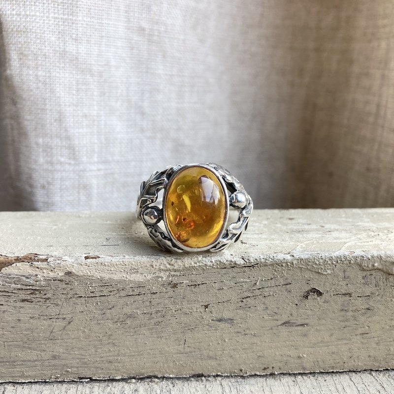 Vintage Sterling Silver Amber Ring with Oak Leaves