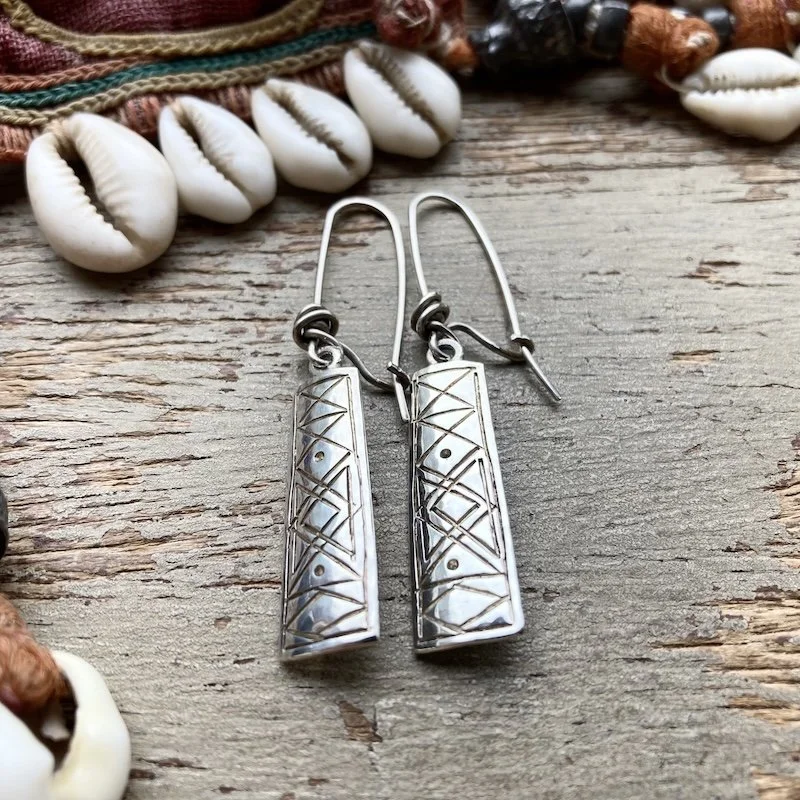 engraved solid silver dangly earrings 2.jpeg