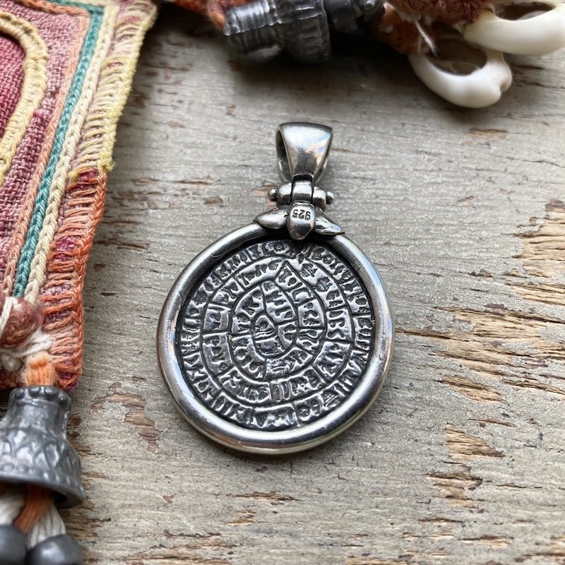 heavy vintage solid silver Phaistos disc pendant 3.jpeg