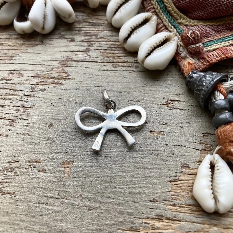 vintage sterling silver bow pendant 2.jpeg