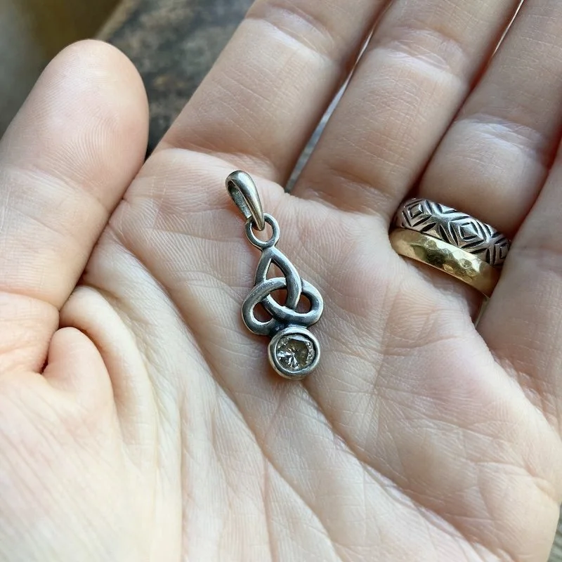 sterling silver sparkly celtic knot pendant 3.jpeg