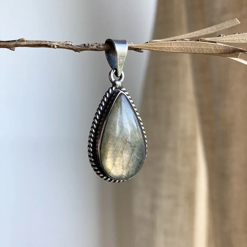 sterling silver labradorite teardrop pendant 4.jpeg
