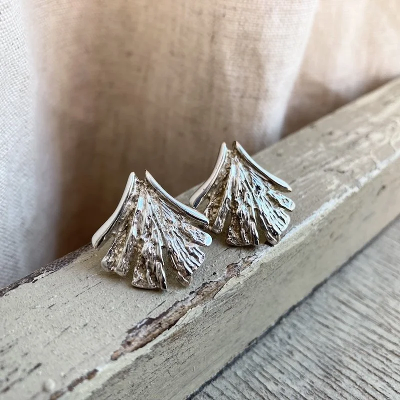 vintage solid silver Ginkgo leaf earrings 1 .jpeg
