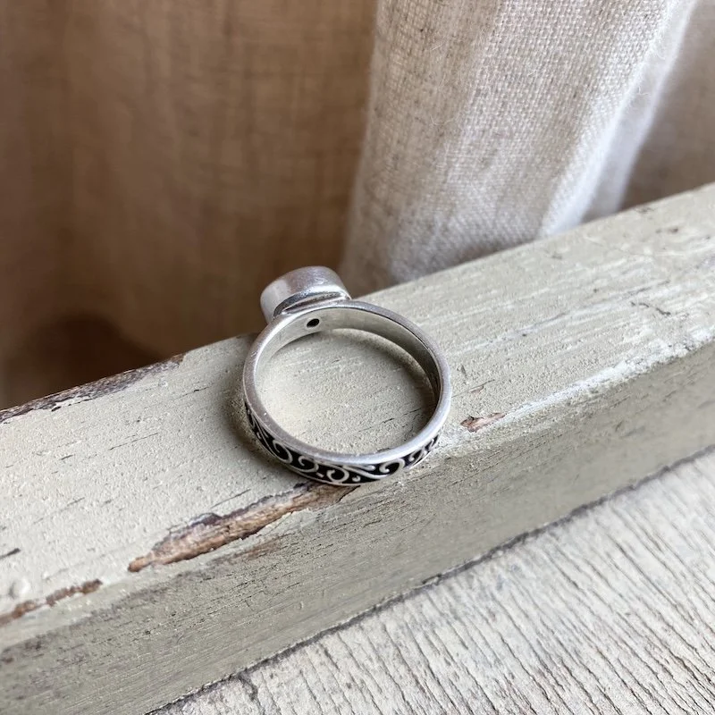 ornate sterling silver aventurine ring 2.jpeg
