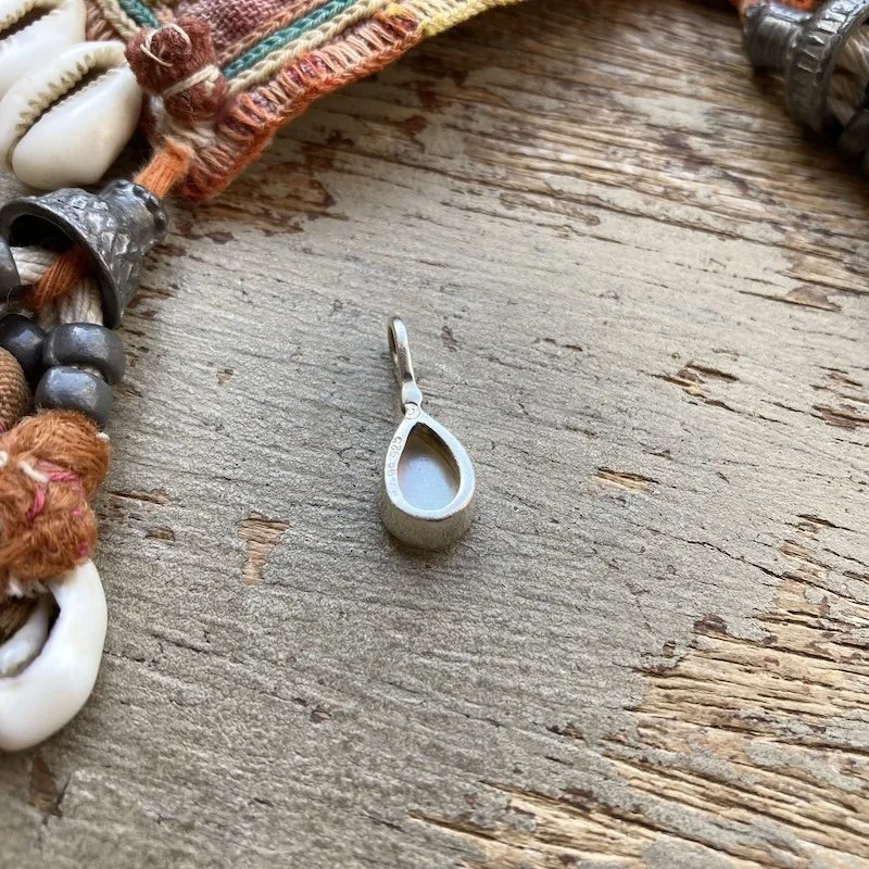 simple sterling silver mother of pearl pendant 3.jpeg