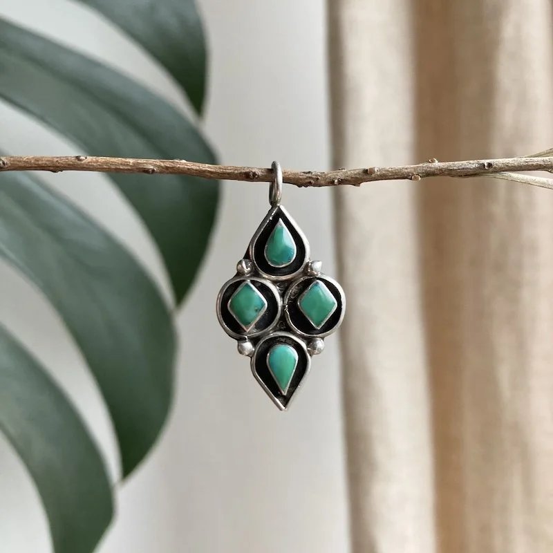 vintage sterling silver and turquoise pendant 4.jpeg