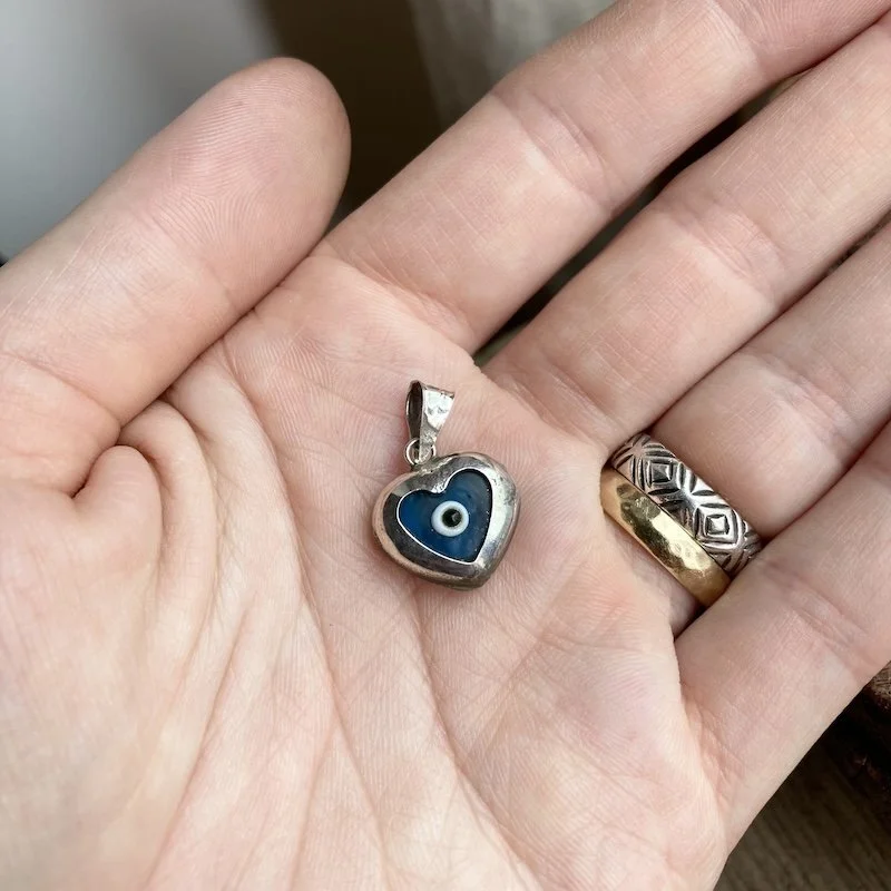 vintage sterling silver evil eye heart pendant 4.jpeg