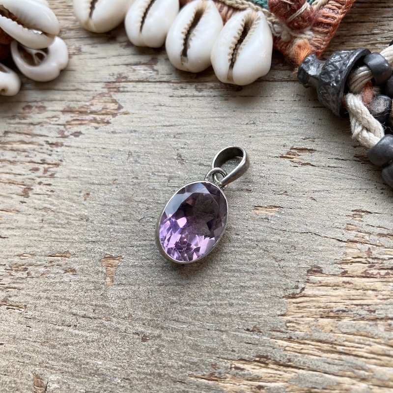 Pretty Vintage Simple Sterling Silver Amethyst Pendant