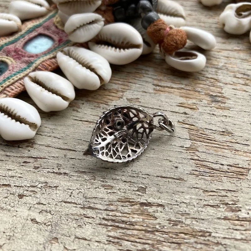 sterling silver leaf and ladybird pendant 2.jpeg