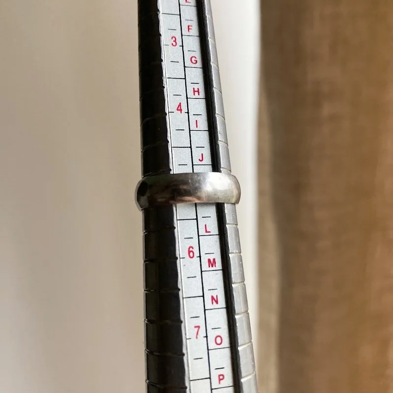 vintage sterling silver and pearl ring 5.jpeg