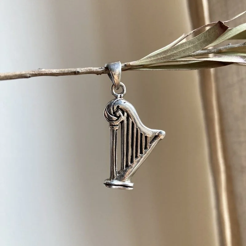 vintage sterling silver harp pendant 4.jpeg