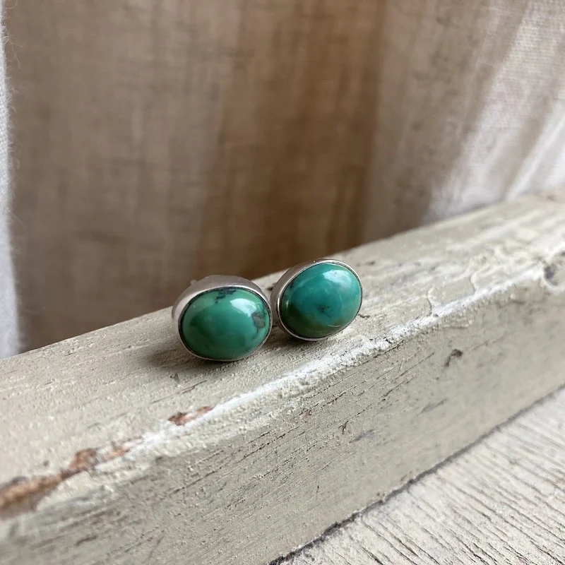 vintage sterling silver green turquoise earrings 1.jpeg