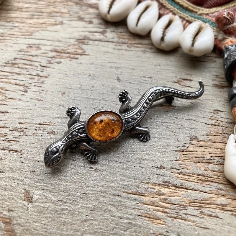 vintage sterling silver and amber  lizard brooch 2.jpeg