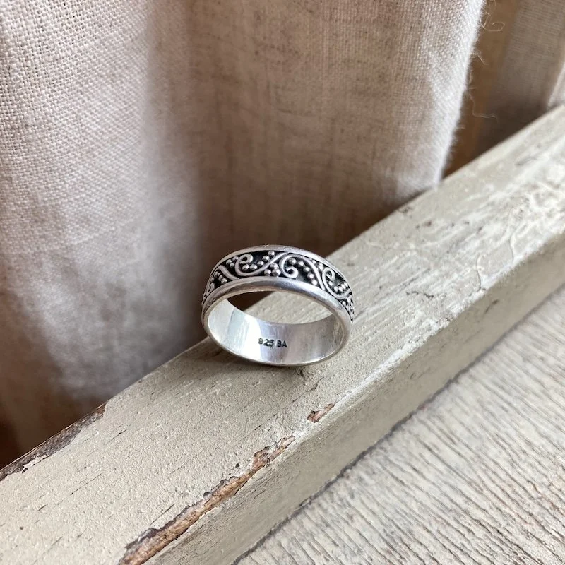 Balinese suarti sterling silver granulation ring 2.jpeg