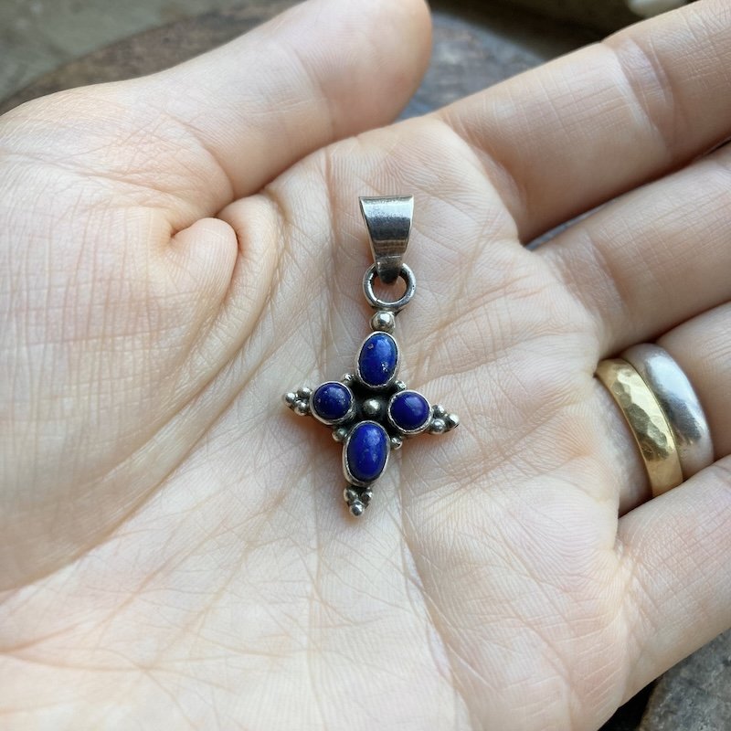 Beautiful Vintage Sterling Silver Lapis Lazuli Pendant