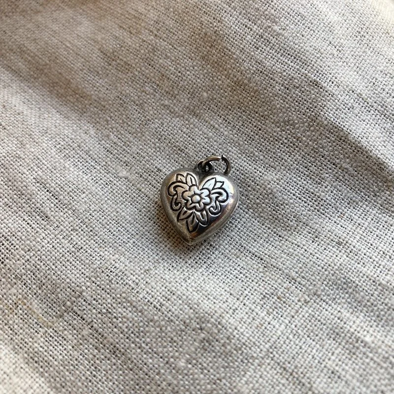 Sweet Little Sterling Silver Floral Patterned Heart Pendant