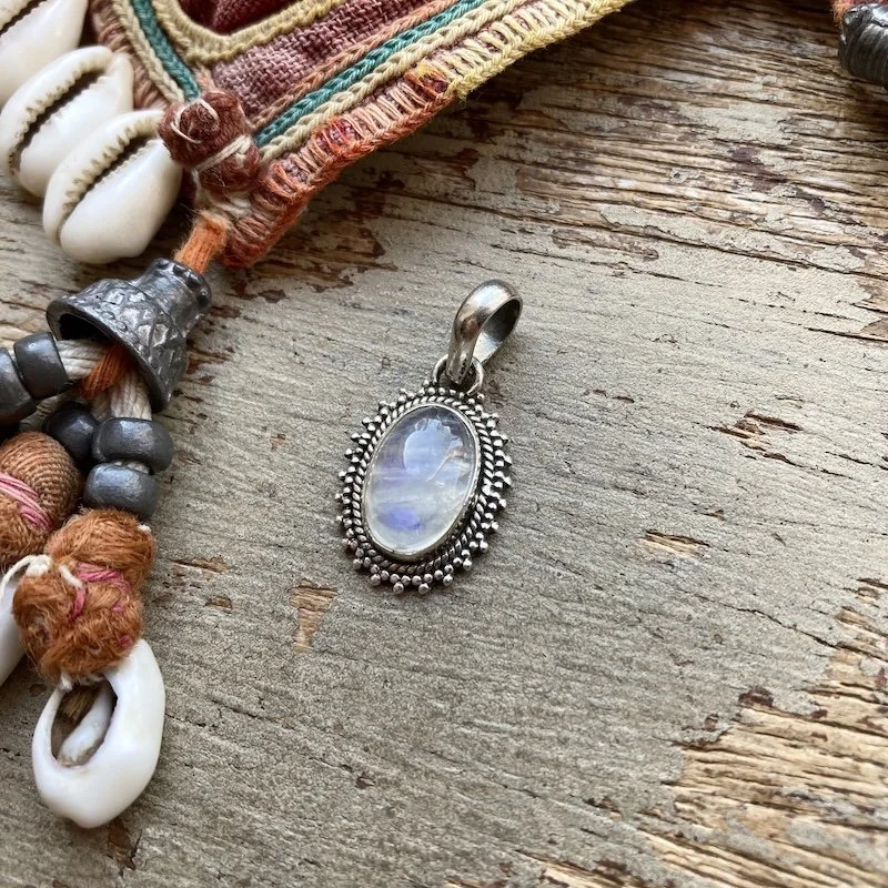 ornate sterling silver and rainbow moonstone pendant 2.jpeg