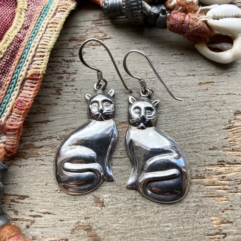 vintage sterling silver cat earrings 1.jpeg