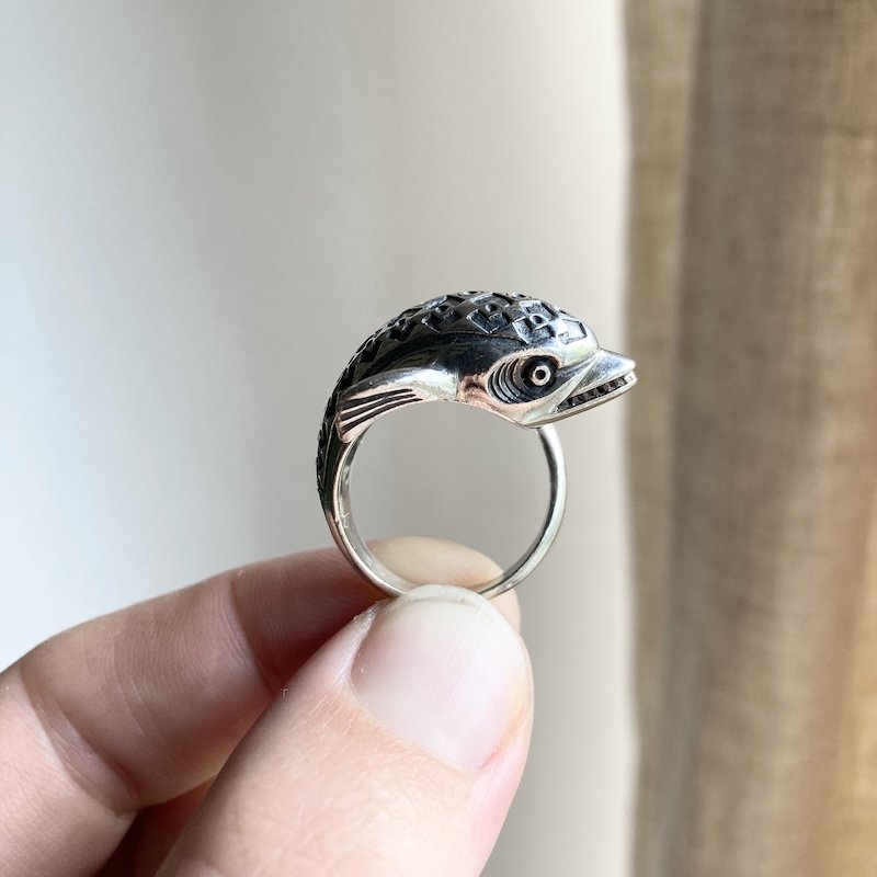 amazing vintage sterling silver fish ring 1.jpeg