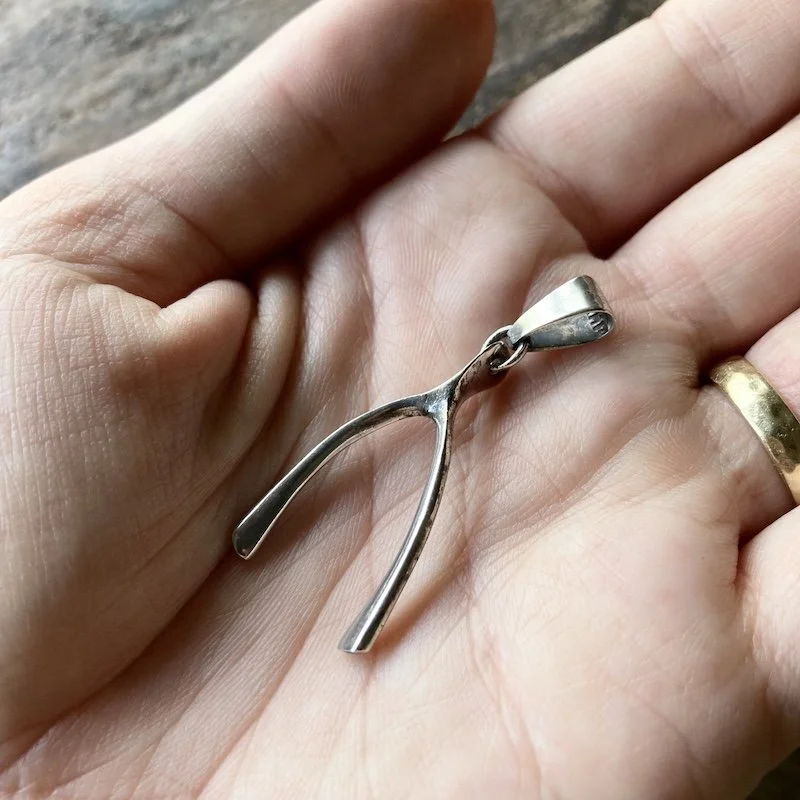 vintage sterling silver wishbone pendant 4.jpeg