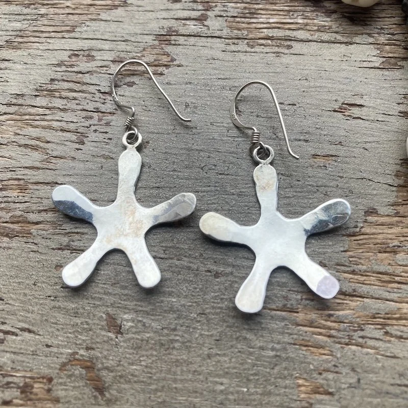 hammered sterling silver star earrings 2.jpeg
