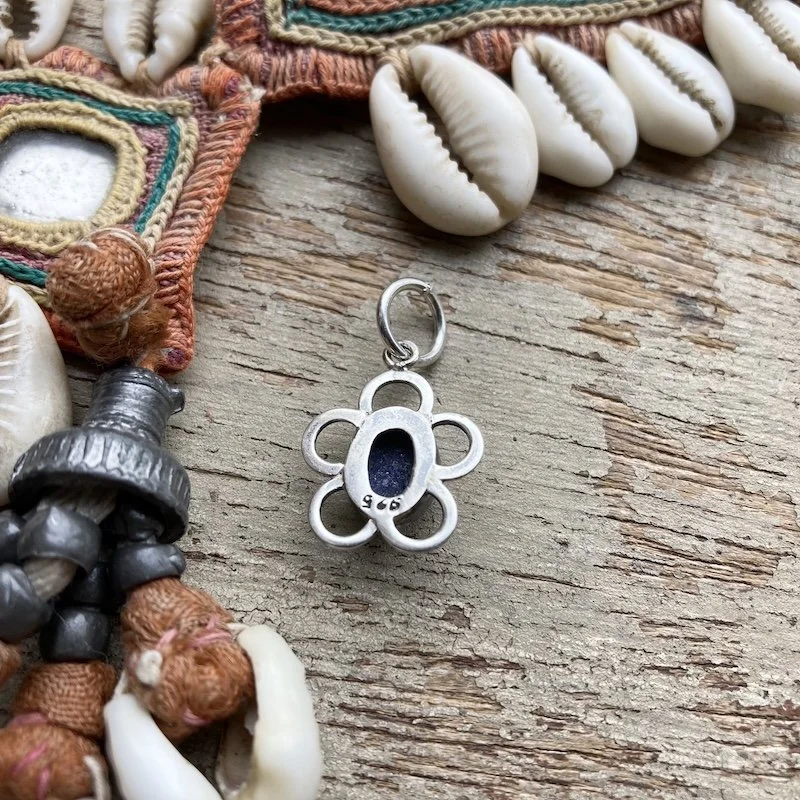 lapis lazuli flower pendant 2.jpeg