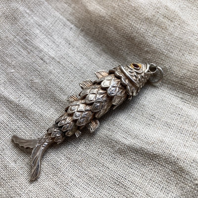 Amazing Vintage Sterling Silver Articulated Fish Pendant