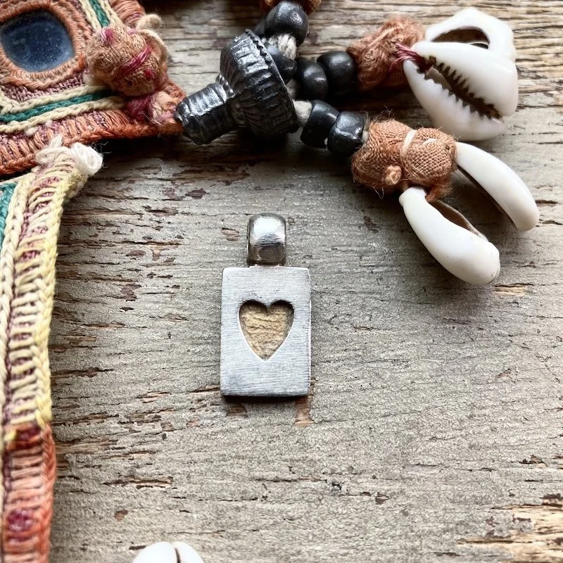 vintage solid silver love heart pendant 1.jpeg