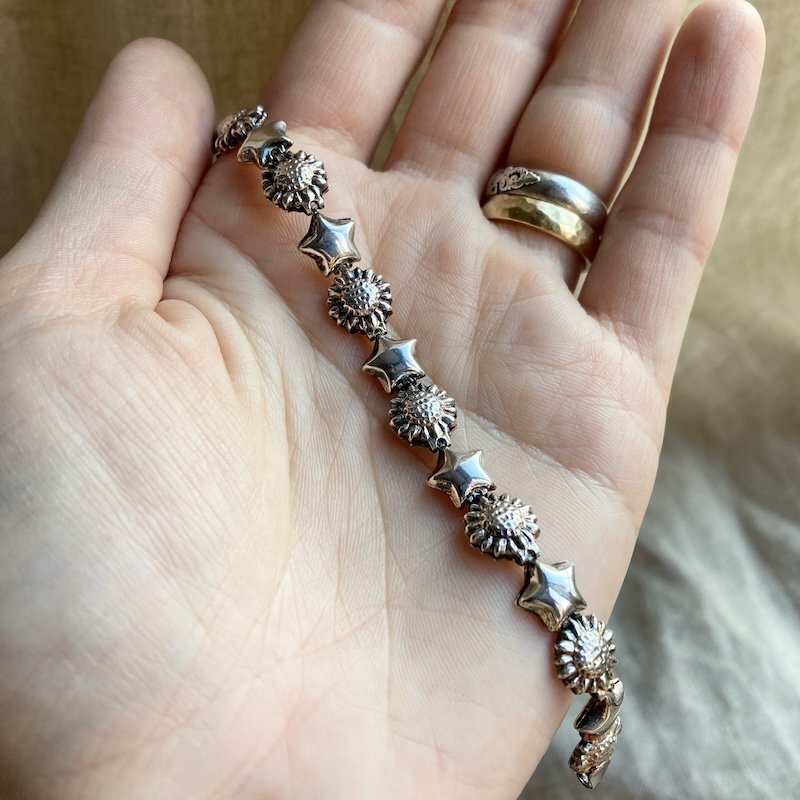 Pretty Vintage Sterling Silver Flower and Star Bracelet