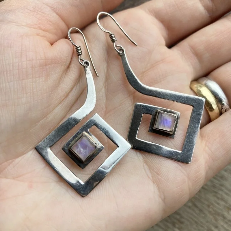 vintage sterling silver rainbow moonstone spiral earrings 4.jpeg