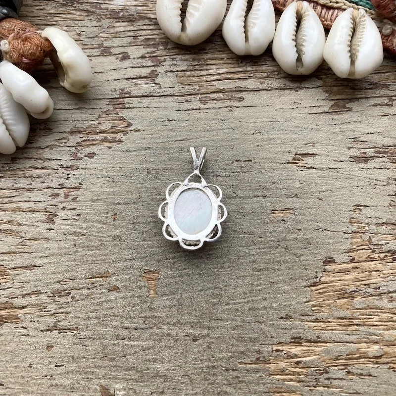 sterling silver mother of pearl pendant 2.jpeg